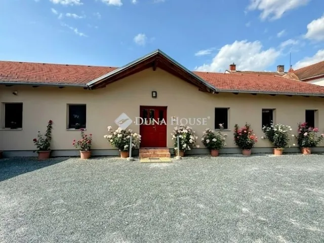 Eladó ház Szentgotthárd 250 nm