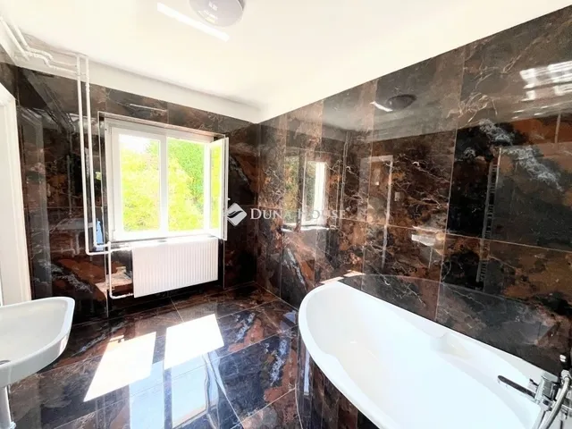 Eladó ház Katafa 192 nm