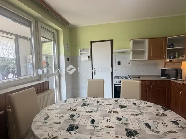 Eladó ház Bük 202 nm