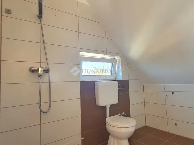 Eladó ház Gyenesdiás 300 nm