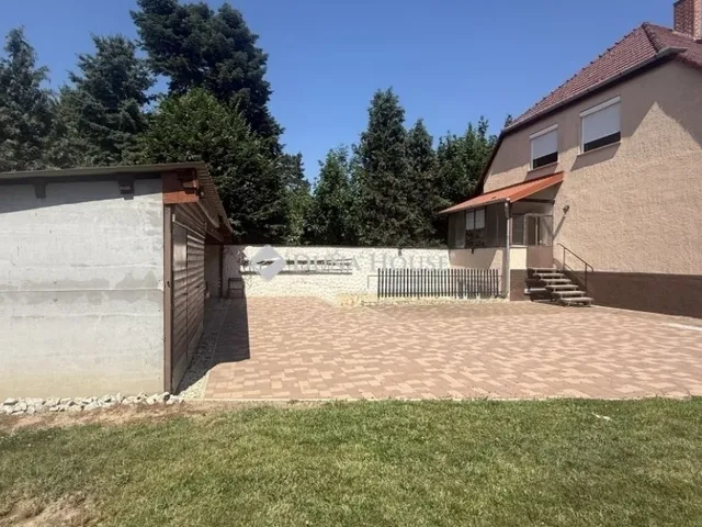 Eladó ház Bük 202 nm