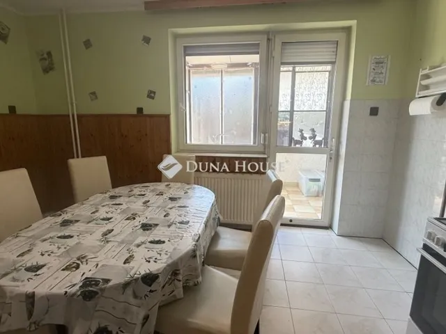 Eladó ház Bük 202 nm