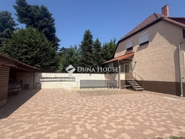 Eladó ház Bük 202 nm