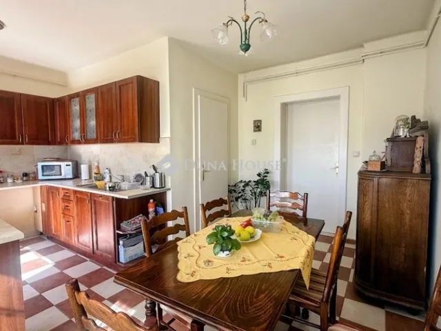 Eladó ház Szombathely, Kámon 140 nm