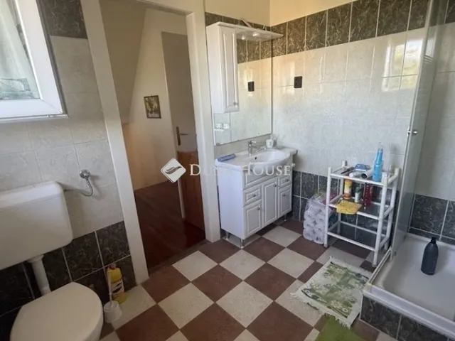 Eladó ház Szombathely, Kámon 140 nm