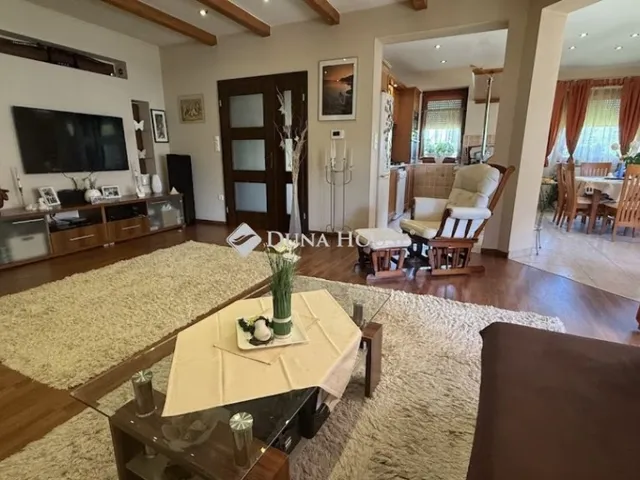 Eladó ház Bük 330 nm