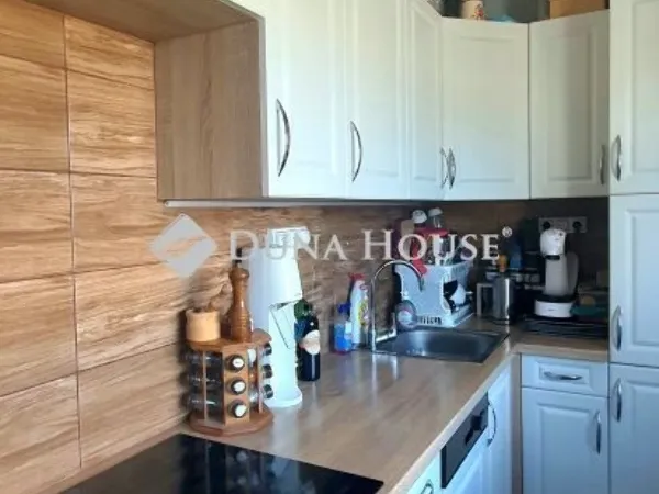 Eladó lakás Szombathely, Oladi lakótelep 67 nm