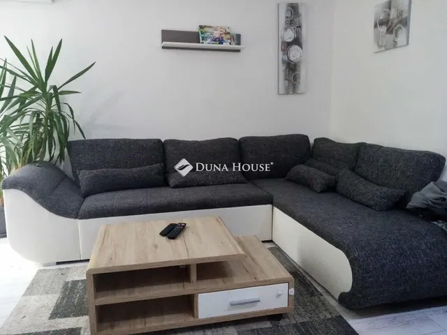 Eladó ház Zsira 95 nm