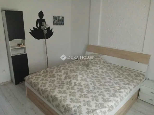 Eladó ház Zsira 95 nm