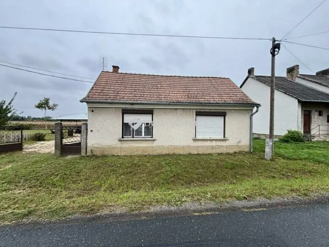 Eladó ház Rábahidvég 54 nm