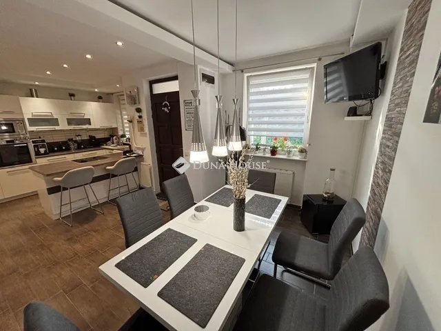 Eladó lakás Szombathely, Oladi lakótelep 101 nm