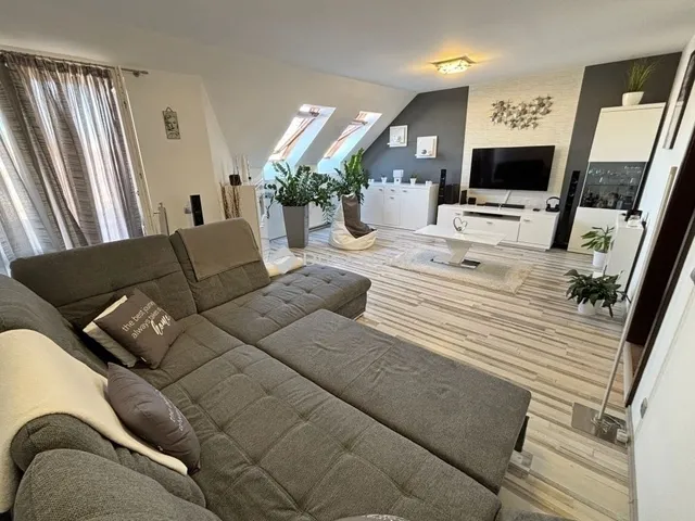 Eladó lakás Szombathely, Oladi lakótelep 101 nm