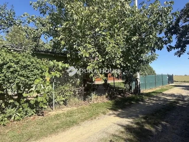 Eladó telek Sé 674 nm