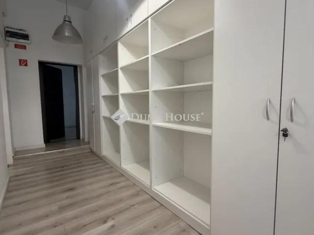 Kiadó kereskedelmi és ipari ingatlan Szombathely, Belváros 45 nm