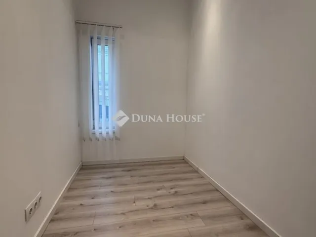 Kiadó kereskedelmi és ipari ingatlan Szombathely, Belváros 45 nm