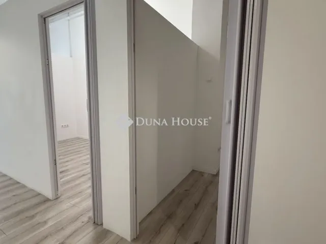 Kiadó kereskedelmi és ipari ingatlan Szombathely, Belváros 45 nm