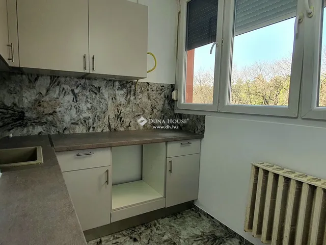 Eladó lakás Szombathely, Derkovits-lakótelep 51 nm