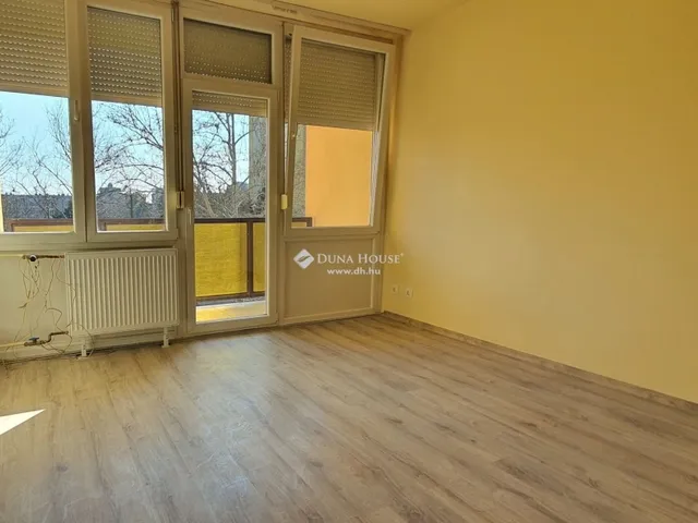 Eladó lakás Szombathely, Derkovits-lakótelep 51 nm