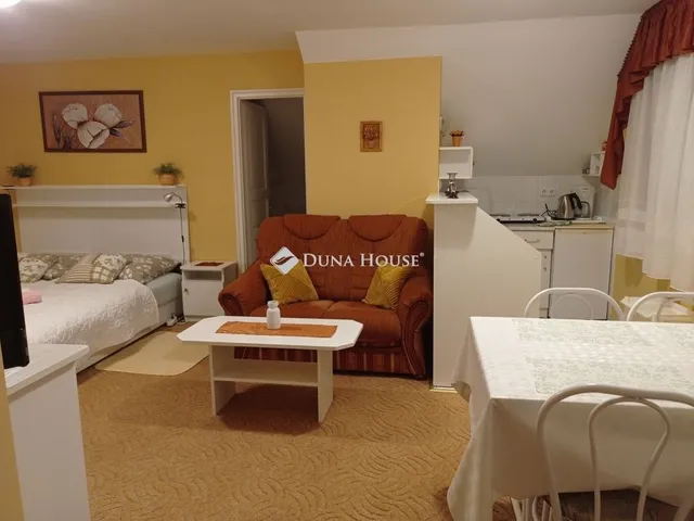 Eladó ház Bük 292 nm