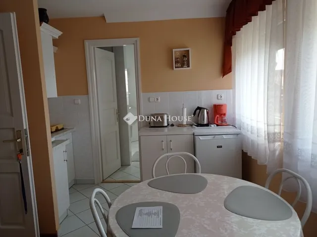 Eladó ház Bük 292 nm