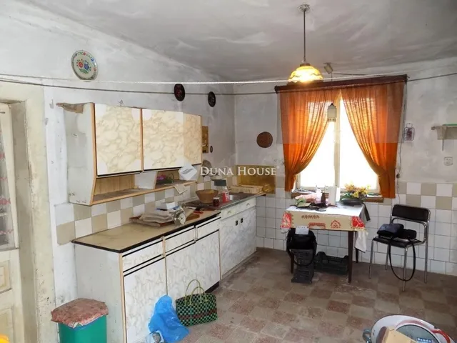 Eladó ház Zsédeny 136 nm