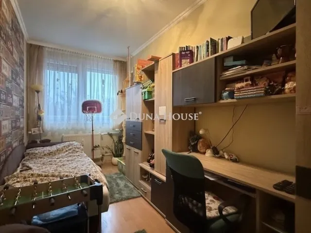 Eladó lakás Szombathely, Ifjúsági lakótelep 84 nm