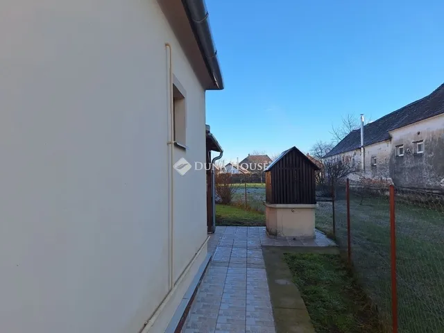 Eladó ház Szentpéterfa 102 nm