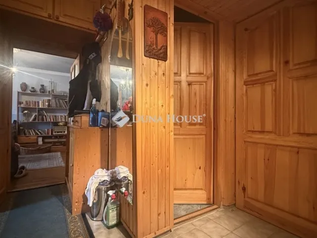 Eladó lakás Oszkó 54 nm