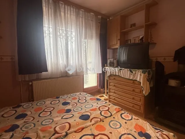 Eladó lakás Oszkó 54 nm