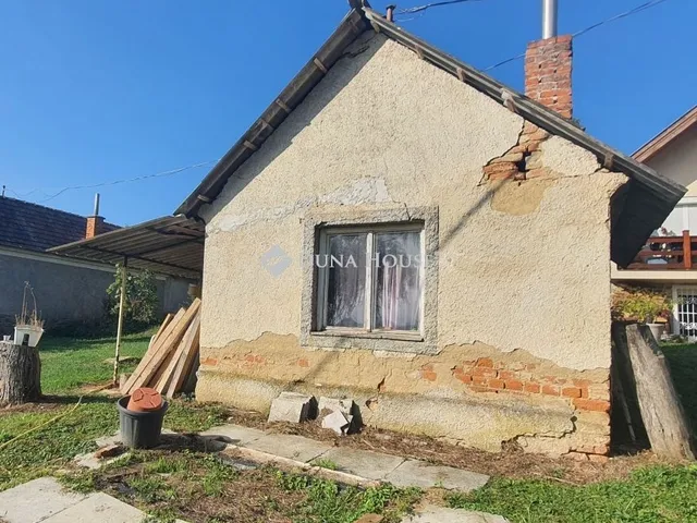 Eladó telek Gencsapáti 3767 nm