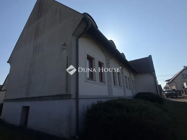 Eladó kereskedelmi és ipari ingatlan Fertőhomok 337 nm