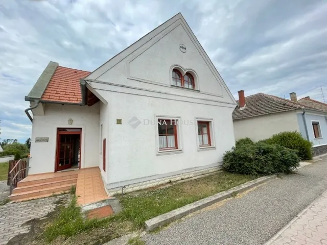 Eladó kereskedelmi és ipari ingatlan Fertőhomok 337 nm