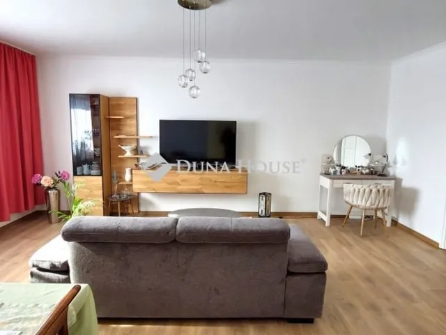 Eladó lakás Körmend 82 nm