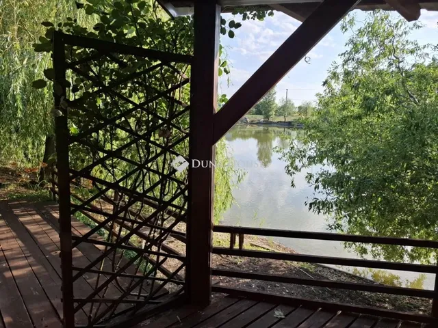 Eladó telek Cirák 728 nm