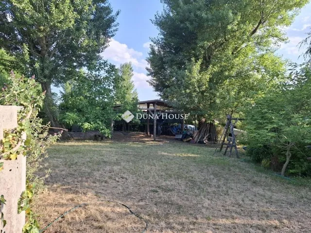 Eladó telek Cirák 728 nm