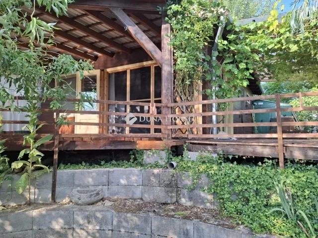 Eladó telek Cirák 728 nm