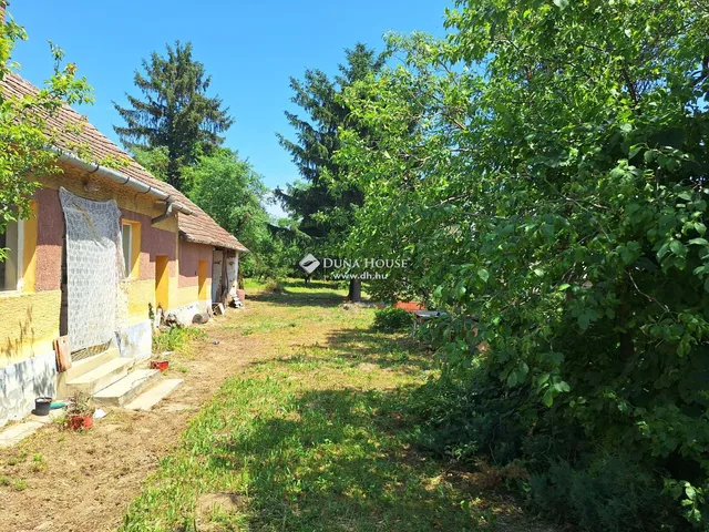 Eladó ház Csehi 61 nm