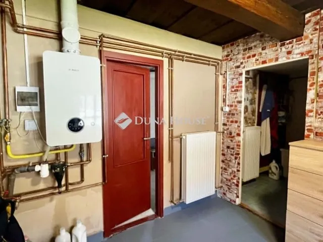 Eladó ház Püspökmolnári 65 nm