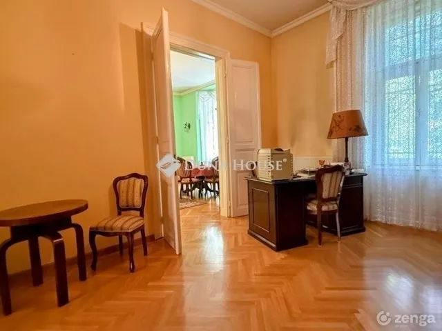 Eladó ház Budapest XVI. kerület 220 nm