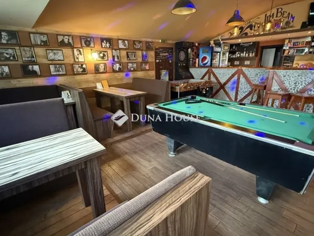 Eladó kereskedelmi és ipari ingatlan Szombathely, Oladi lakótelep 159 nm