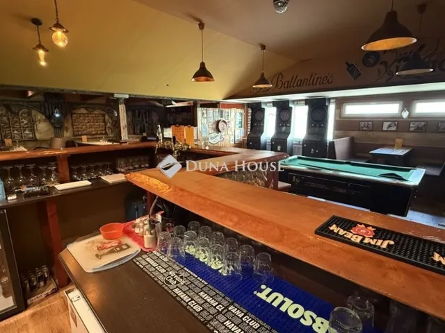 Eladó kereskedelmi és ipari ingatlan Szombathely, Oladi lakótelep 159 nm