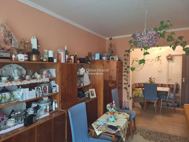 Eladó lakás Szombathely, Derkovits-lakótelep 55 nm