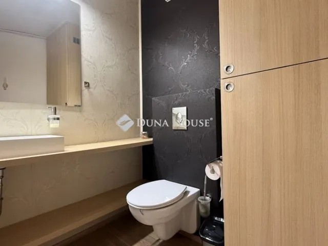 Eladó lakás Sopron 82 nm
