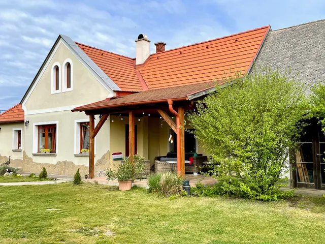 Eladó ház Berhida, Kiskovácsi 100 nm