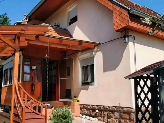 Eladó ház Alsóörs 170 nm