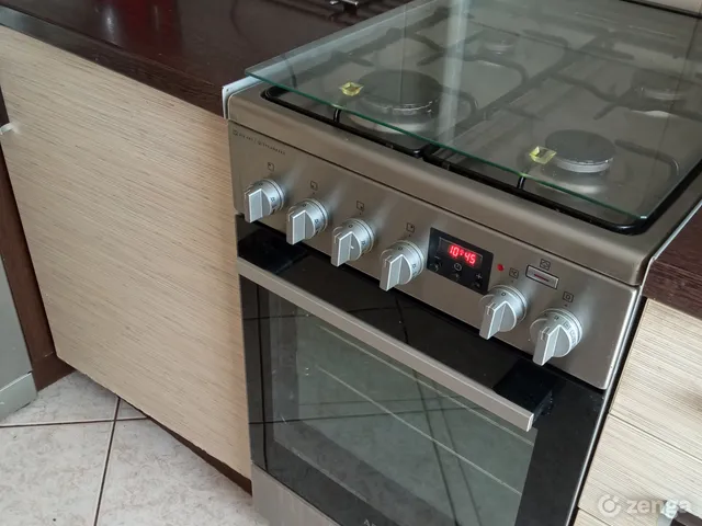 Eladó lakás Kaposvár, Béke-Füredi lakótelep, 7400 68 nm