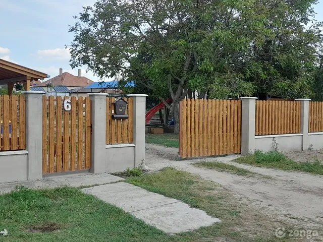 Eladó ház Tiszakécske 140 nm