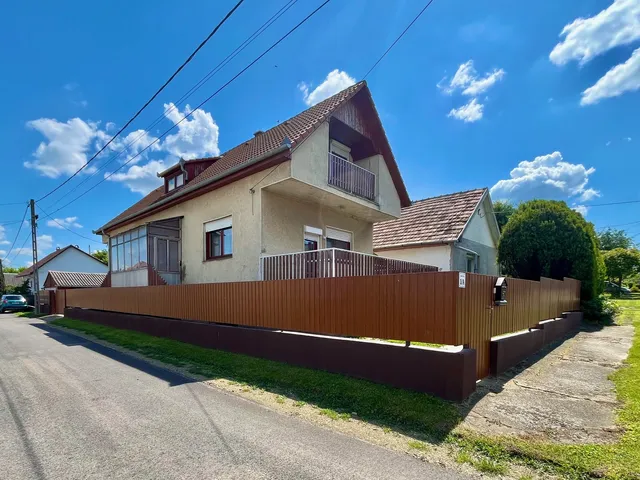 Eladó ház Kartal 110 nm