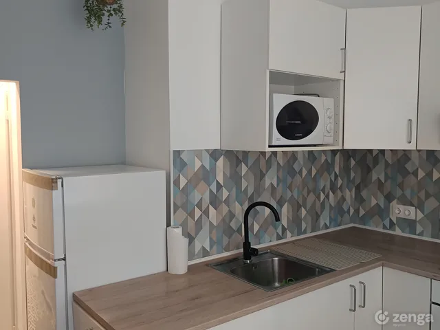 Kiadó lakás Veszprém, Egyetemváros 40 nm