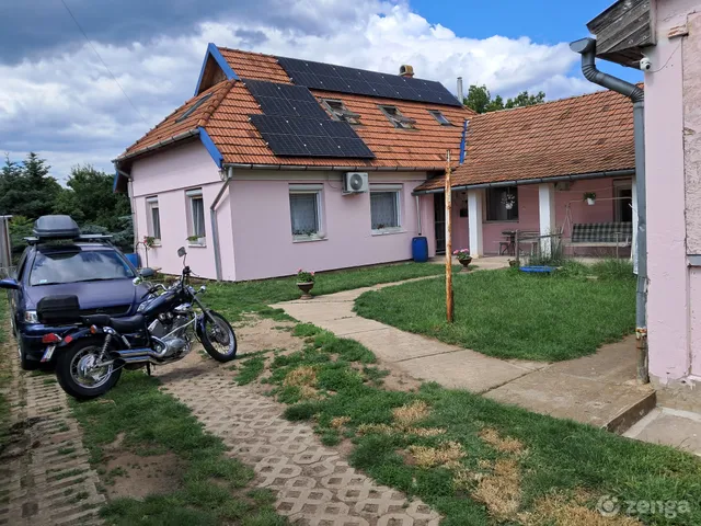 Eladó ház Abádszalók 286 nm